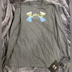 NWT Under Armour Gray Long Sleeve Boy’s Shirt with mountains, camping, bear